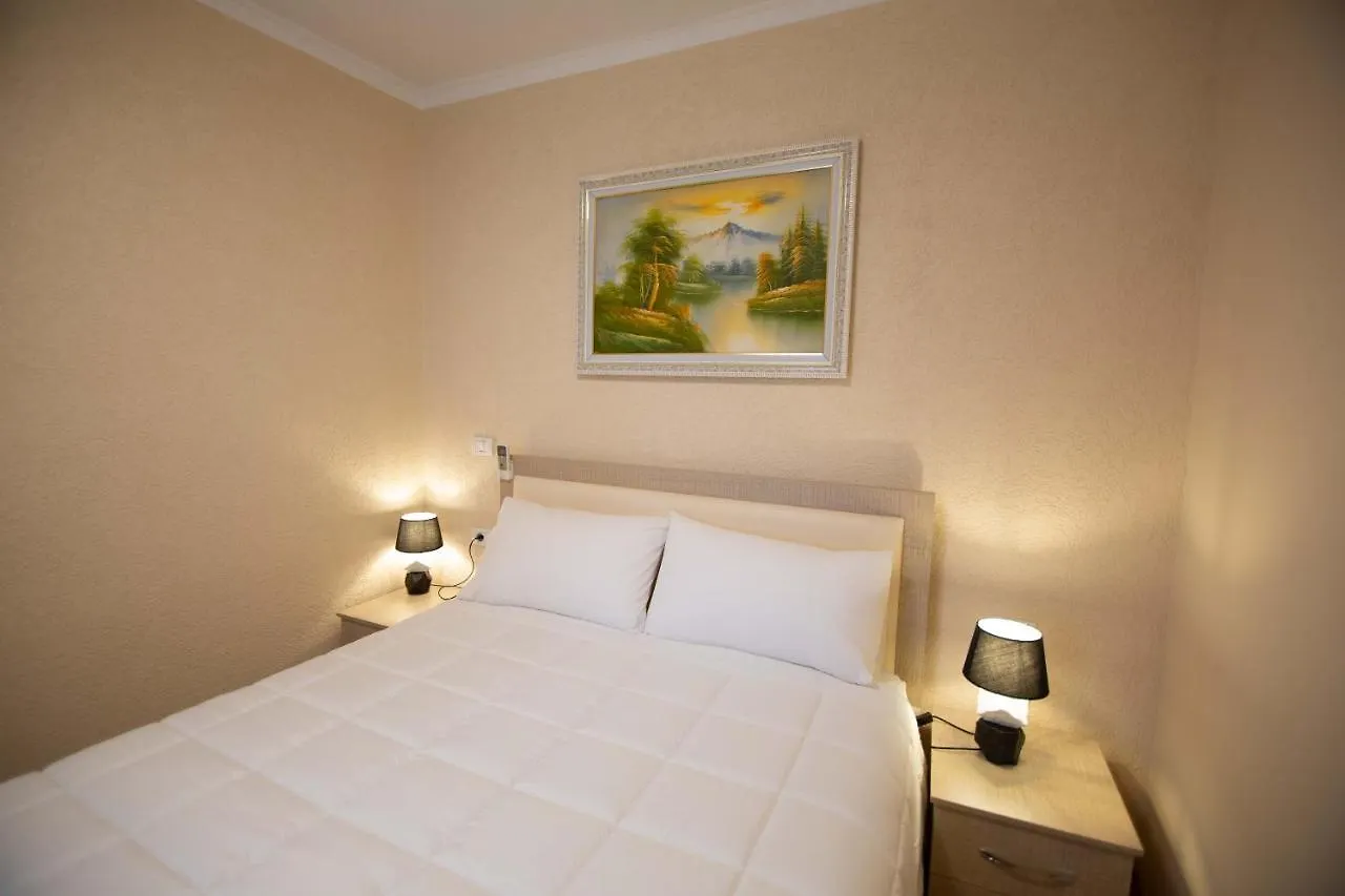 Hotel Vila Lika Korce Pensión